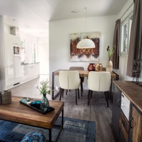 BUNGALOW 4 personnes - Park Lodge de Luxe avec bain à remous