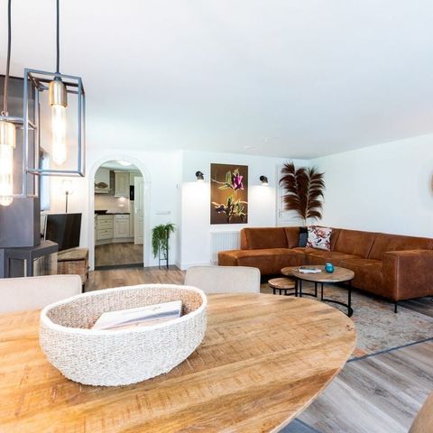 BUNGALOW 6 personnes - avec bain à remous ou jacuzzi et sauna