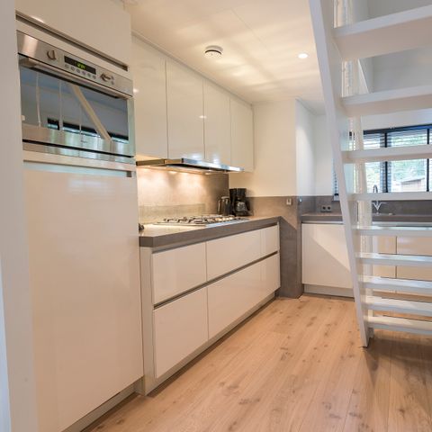 BUNGALOW 6 personnes - avec bain à remous ou jacuzzi et sauna