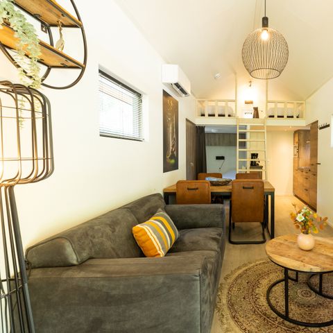 BUNGALOW 4 personnes - Tiny Lodge Eco avec bain à remous