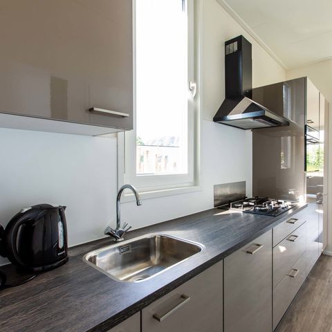 BUNGALOW 6 personnes - Module de bien-être (Spa)