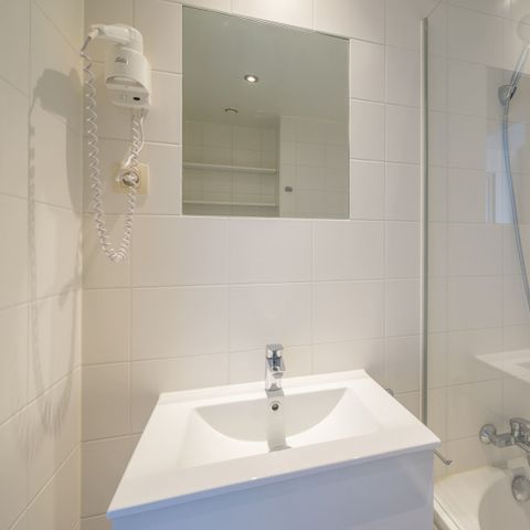 APPARTEMENT 4 personnes - Chambre Confort - Canapé-lit