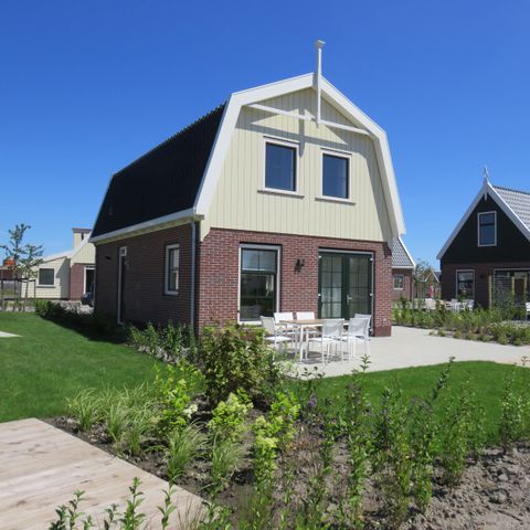 BUNGALOW 8 personnes - Tour de jeu