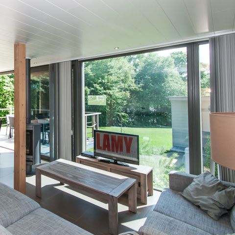 MAISON 8 personnes
