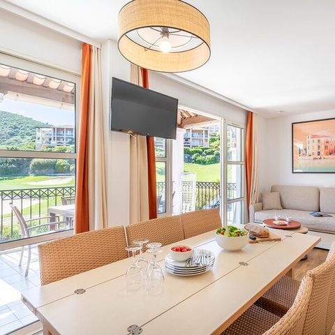 APPARTEMENT 6 personnes - 1 chambre + 1 alcôve - Terrasse - Climatisé - Rénové