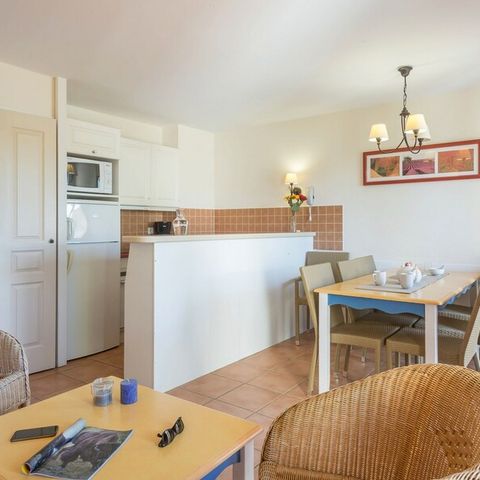 Maison 8 personnes - 2 CHAMBRES + 1 COIN NUIT - TERRASSE - DUPLEX - VILLAGE