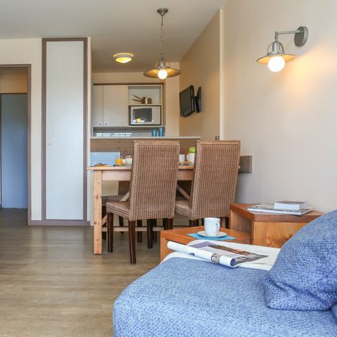 STUDIO 4 personnes - Studio - 1 alcôve - Terrasse ou balcon - Quartier de la Place