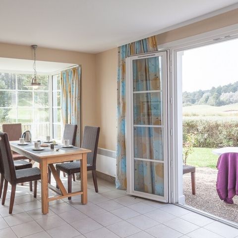 Maison 8 personnes - 2 chambres - 1 coin - Nuit - Terrasse