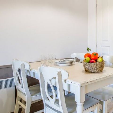 STUDIO 4 personnes - Studio 4 personnes - 1 coin nuit - Terrasse ou balcon - environ 27 m² (RUL14)
