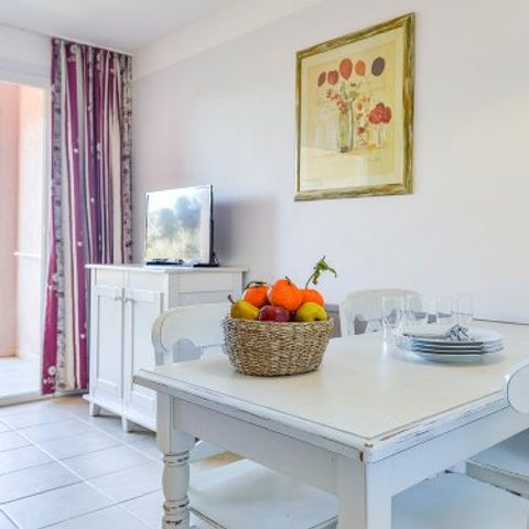 STUDIO 4 personnes -  Appartement 4 personnes - 1 chambre - Terrasse ou balcon - environ 35 m² (RUL24)
