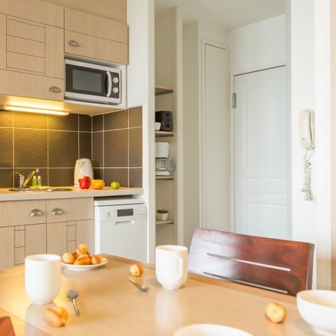 STUDIO 4 personnes - Studio - 1 alcôve - Vue mer