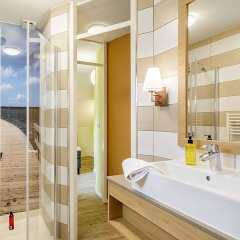 CHAMBRE 4 personnes - Chambre d'hôtel BK408 (max. 2 adultes)