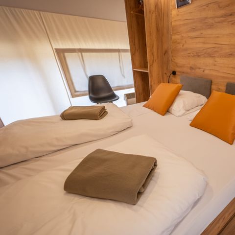 TENTE TOILE ET BOIS 6 personnes - Tente Glamping Bord de mer Luxe