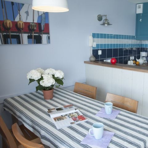 APPARTEMENT 6 personnes - - 1 chambre + 1 alcôve - Terrasse ou balcon - Vue sur la mer