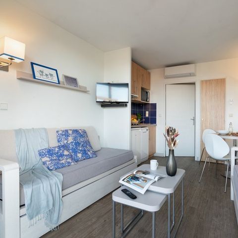 APPARTEMENT 4 personnes - - 1 chambre - Bain à remous - Terrasse - Climatisation - Vue sur le port