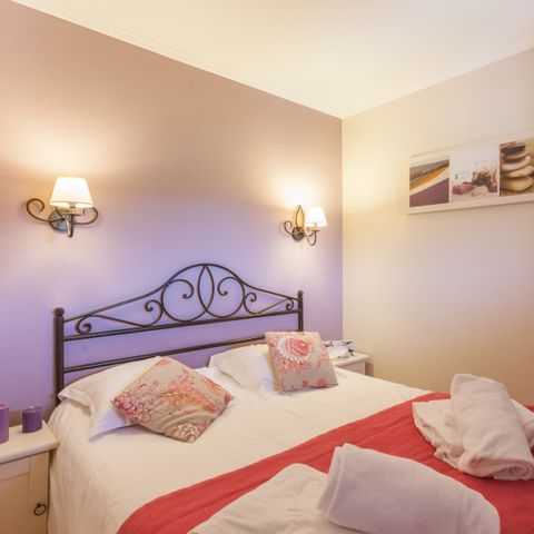 APPARTEMENT 4 personnes - (max. 3 adultes) Standard