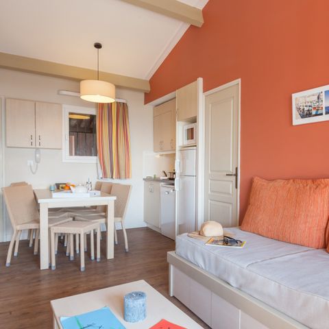 APPARTEMENT 6 personnes - - 1 chambre + 1 alcôve - Terrasse ou balcon - Vue sur la mer