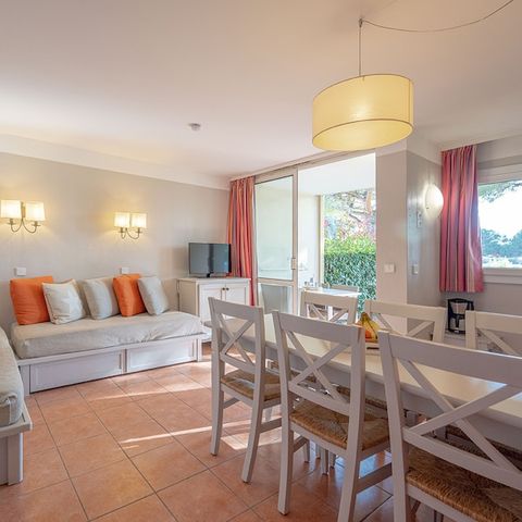 APPARTEMENT 6 personnes - - 1 chambre + 1 alcôve - Terrasse ou balcon - Vue sur la rivière