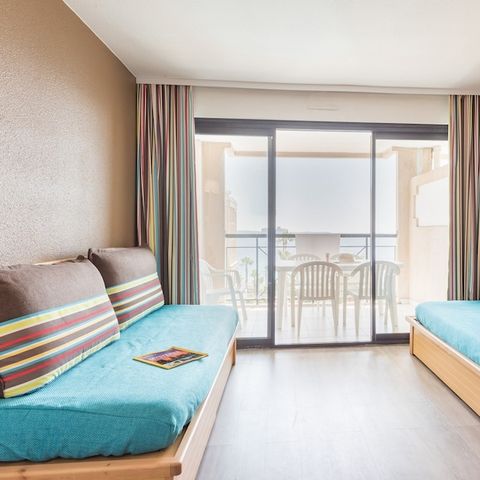 Appartement 7 personnes - 1 chambre - 1 coin - Nuit - Terrasse ou balcon