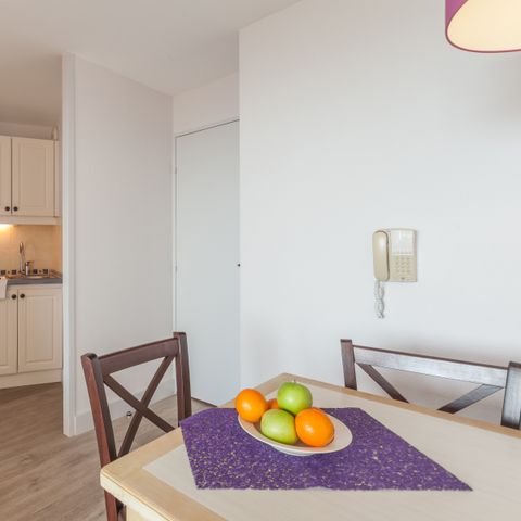 APPARTEMENT 6 personnes -  1 chambre + 1 coin nuit - Terrasse ou balcon - Vue sur le jardin