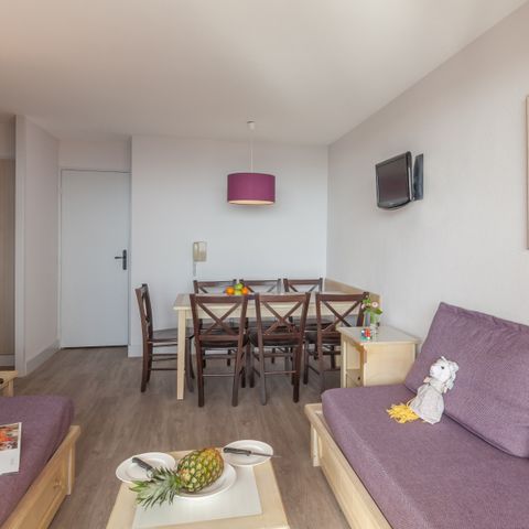 APPARTEMENT 6 personnes -  1 chambre + 1 coin nuit - Terrasse ou balcon - Vue sur le jardin