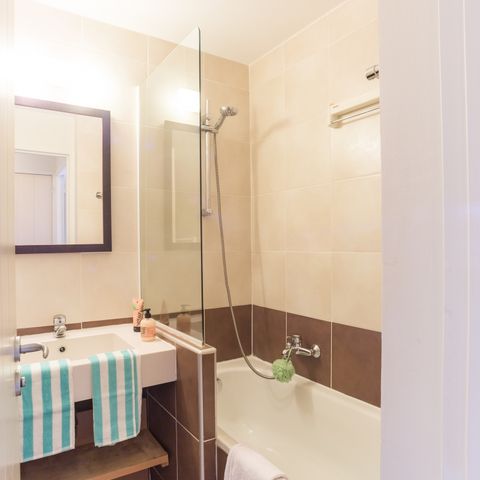 APPARTEMENT 4 personnes - - 1 chambre - Vue sur le jardin
