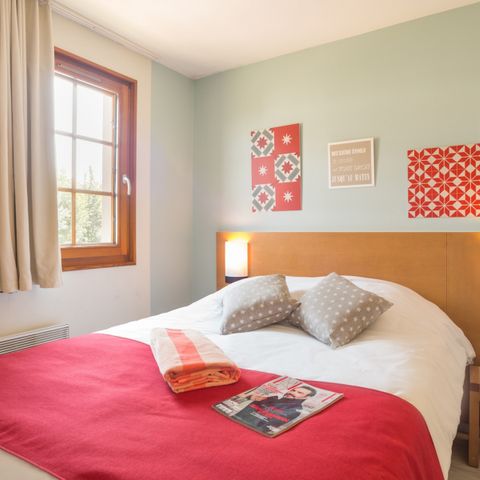 APPARTEMENT 6 personnes - - 1 chambre + 1 alcôve - Vue sur le jardin