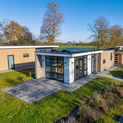 Lodge 4 personnes - Forestier avec bain à remous