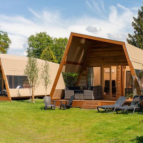 Tente en toile et en bois 3 personnes - Suite de tentes XL avec sanitaires privés
