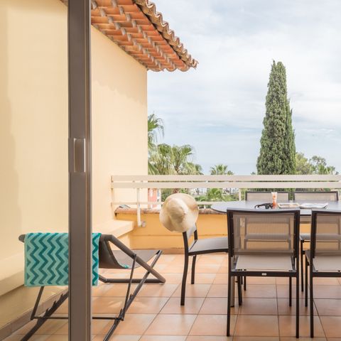 APPARTEMENT 6 personnes - 1 chambre + 1 coin nuit - Terrasse ou balcon