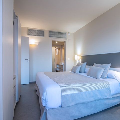 Chambre 2 personnes - Junior Suite Balcon - Vue sur la mer - 1 chambre