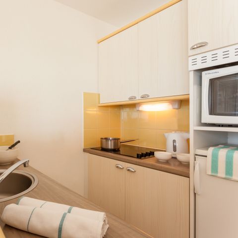 APPARTEMENT 6 personnes - - 1 chambre + 1 alcôve - Terrasse ou balcon - Vue sur la mer