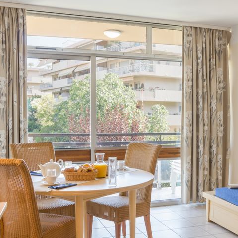 APPARTEMENT 6 personnes - - 1 chambre + 1 alcôve - Climatisation