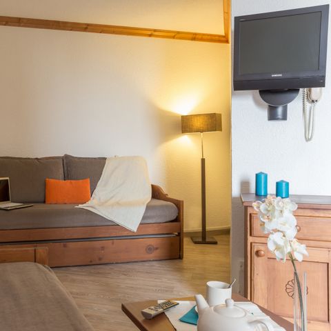 STUDIO 6 personnes - 1 zone de couchage - orientée vers le sud
