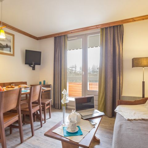 APPARTEMENT 6 personnes - 1 chambre + 1 coin nuit