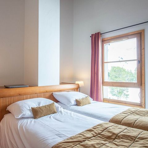 Appartement 10 personnes - 4 chambres - Piscine extérieure - Supérieur - Balcon