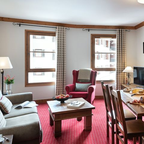 Appartement 4 personnes - 1 chambre - Piscine extérieure - Supérieur - Balcon