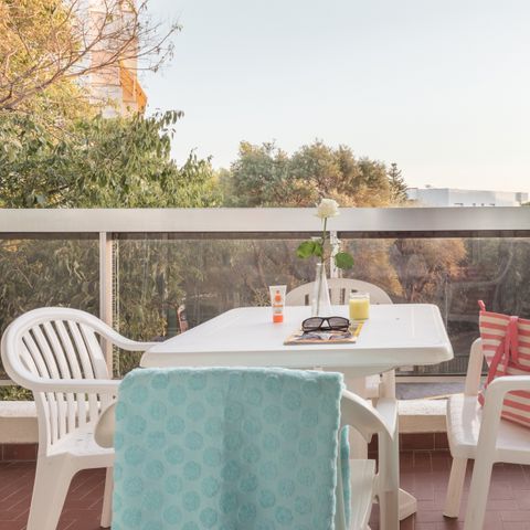 APPARTEMENT 4 personnes - - 1 alcôve de couchage - Climatisée