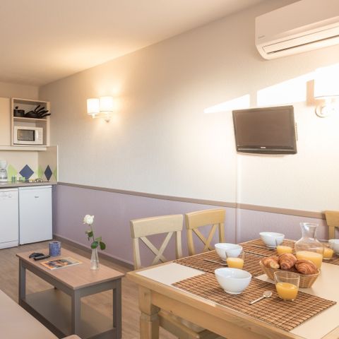 APPARTEMENT 4 personnes - - 1 alcôve de couchage - Vue sur la mer - Air conditionné