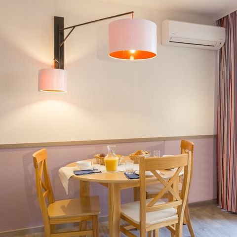 Appartement 6 personnes - 1 chambre - 1 coin - Nuit - Balcon - Climatisé - Rénové