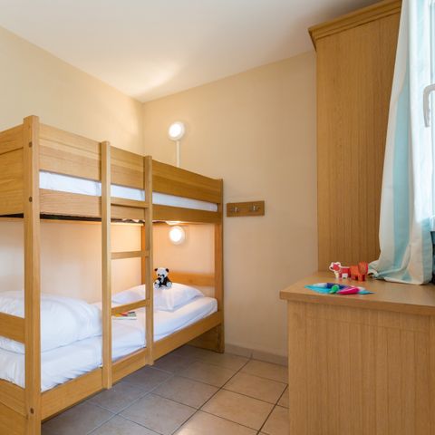 APPARTEMENT 5 personnes - - 1 alcôve de couchage - Terrasse - Rez-de-jardin