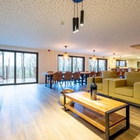 MAISON 24 personnes - Gite DDS
