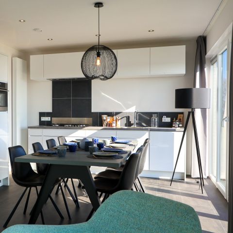 MAISON 8 personnes - Cube Magnefique