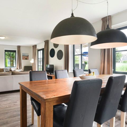 BUNGALOW 8 personnes - 8E1