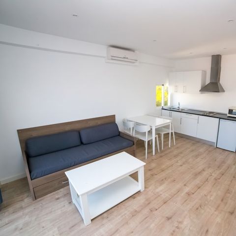 APPARTEMENT 4 personnes - 1 CHAMBRE - VUE MER - TERRASSE
