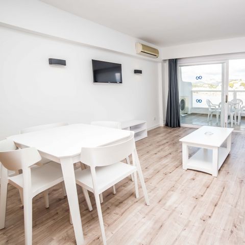 Appartement 6 personnes - 2 chambres - Balcon