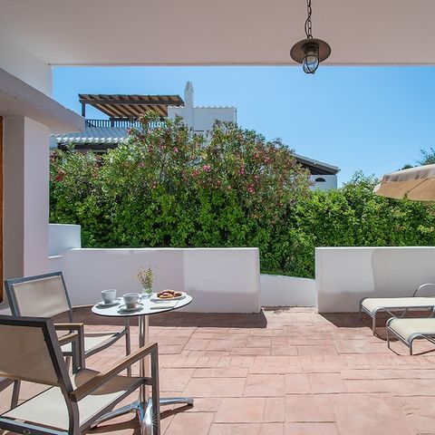 CHAMBRE 2 personnes - Chambre Double Supérieur - Terrasse ou Balcon - Petit-déjeuner inclus