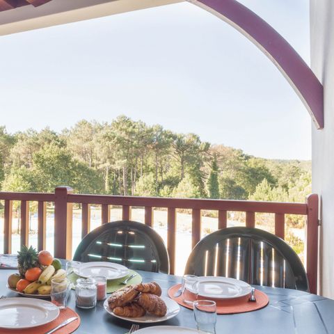 APPARTEMENT 6 personnes - 1 chambre + 1 coin nuit - Terrasse ou balcon