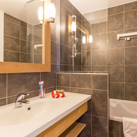 APPARTEMENT 5 personnes - (max 4 adultes) Standard