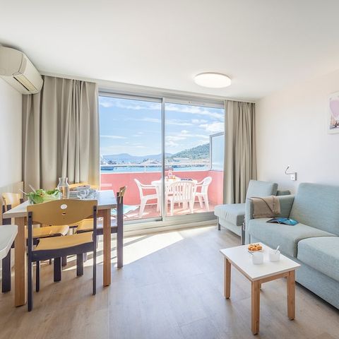 Studio 5 personnes - 1 coin - Nuit - Vue mer